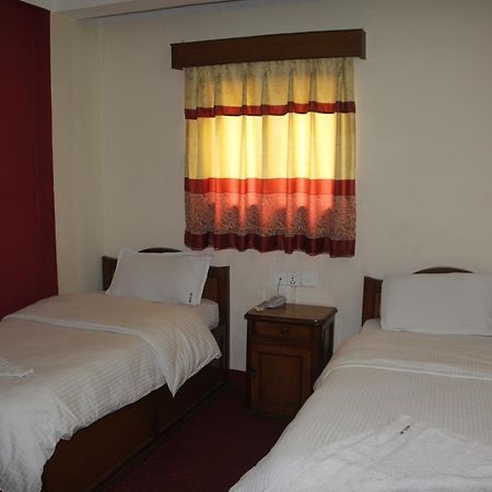 Hotel Api Катманду Екстериор снимка