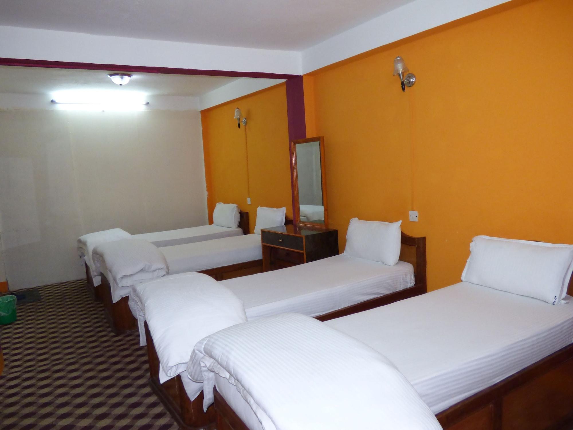 Hotel Api Катманду Екстериор снимка